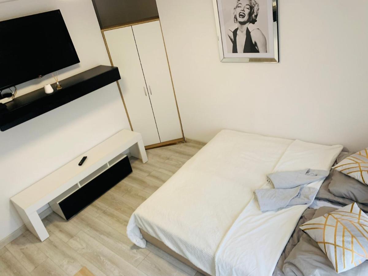 Hostel Cataleya Lublin Exterior photo